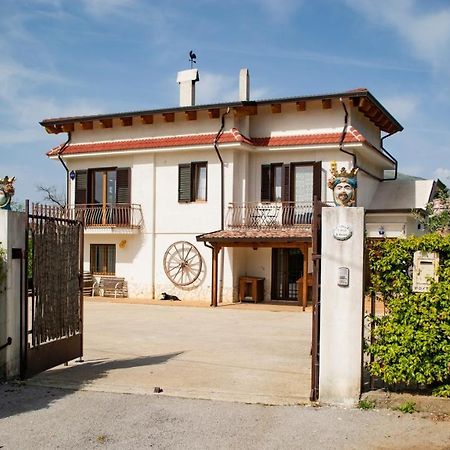 L'Arcadia Bed & Breakfast Giffoni Sei Casali Luaran gambar